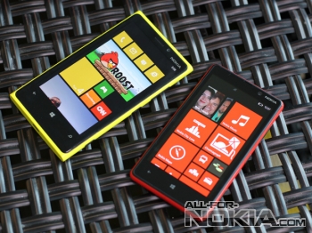     Nokia Lumia 920  Lumia 820