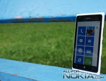 Nokia Lumia 900. Последний флагман на Windows Phone 7